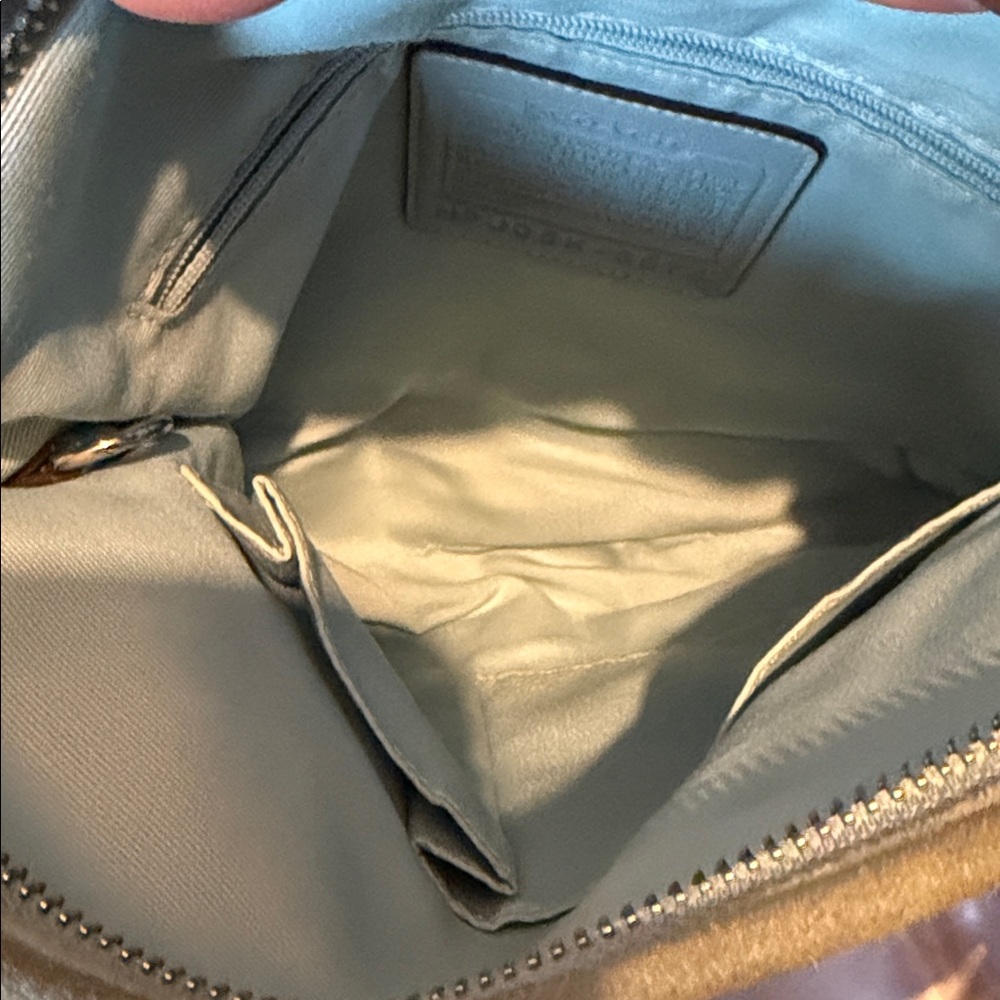 Coach perfect Y2K Soho Tiffany Blue Messenger/ Shoulder Bag
13 - Picture 10 of 11